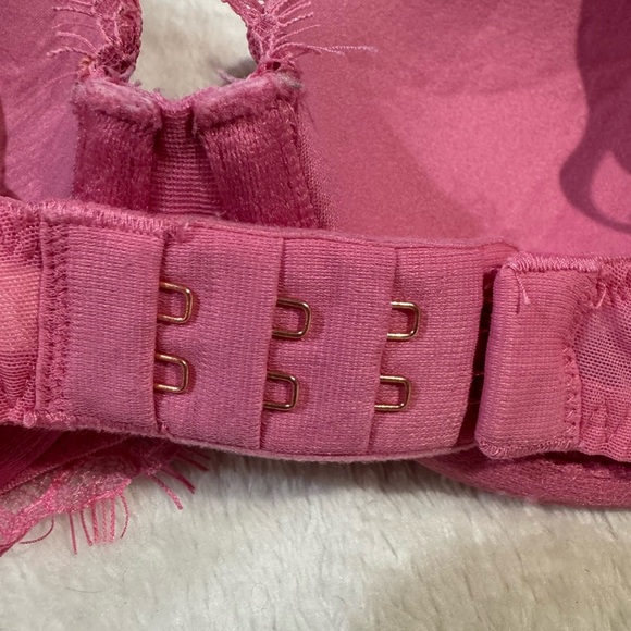 Victoria’s Secret Lined Demi Bra Pink With Lace Overlay Size‎ 32C - Picture 3 of 6
